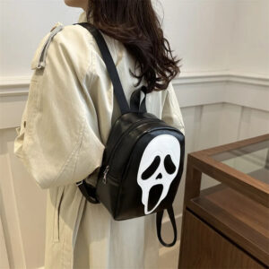 Mochila Retrô Ghostface Pânico – Estilo Dark, Material PU, Versátil e Resistente para Trabalho, Escola e Viagens